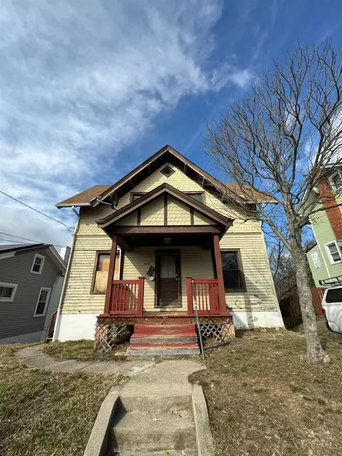 2635 Cora Ave, Cincinnati, OH 45211