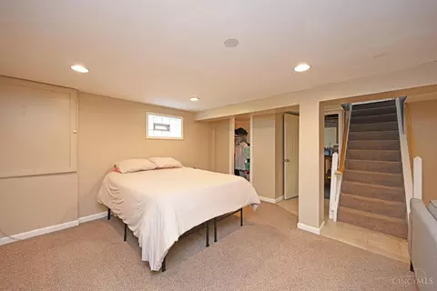Bedroom - 685 Libbejo Dr, Cincinnati, OH 45233 photo 11 of 11