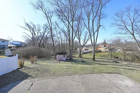 Exterior - 685 Libbejo Dr, Cincinnati, OH 45233 photo 4 of 9