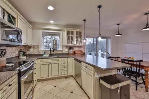 3654 Willowlea Ct, Cincinnati, OH 45208 photo 13