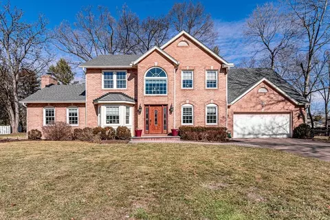 1482 Oak Valley Dr, Fairfield, OH 45014