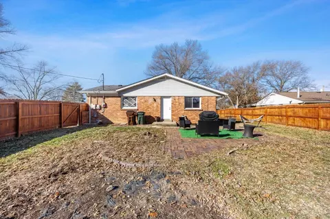 8904 Cavalier Dr, Cincinnati, OH 45231 photo 8