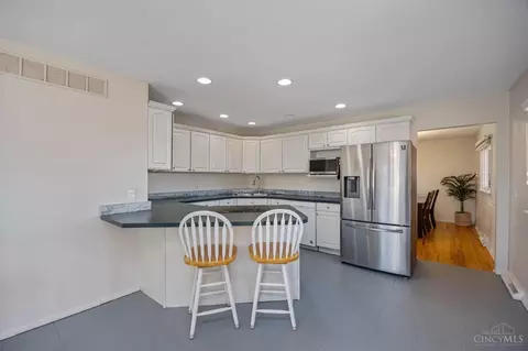 8904 Cavalier Dr, Cincinnati, OH 45231 photo 22