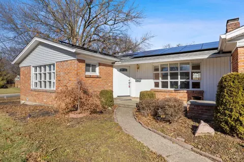 8904 Cavalier Dr, Cincinnati, OH 45231 photo 11