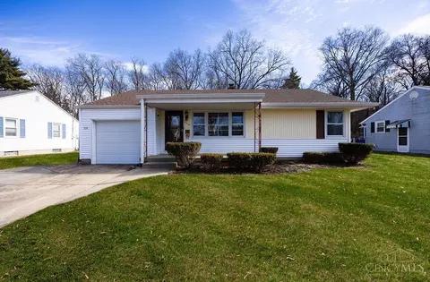374 Fernway Dr, Hamilton, OH 45011