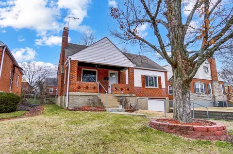 8404 Mayfair St, Cincinnati, OH 45216 photo 2