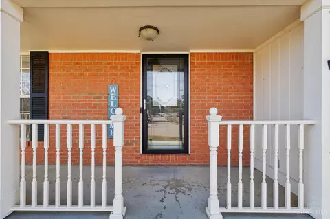 Exterior - 2515 Carriagegate Ln, Maineville, OH 45039 photo 5 of 13