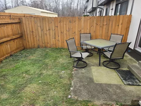 Exterior - 508 Halifax Cir, Cincinnati, OH 45244 photo 3 of 6