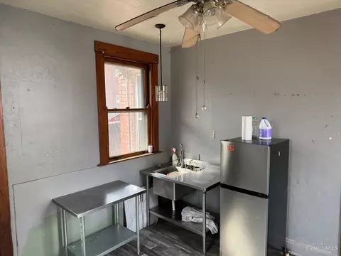 1264 Sunset Ave, Cincinnati, OH 45205 photo 12