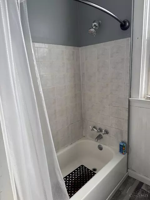 1264 Sunset Ave, Cincinnati, OH 45205 photo 15