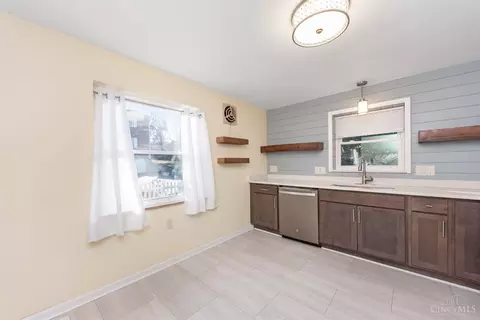 Kitchen - 6431 Bramble Ave, Cincinnati, OH 45227 photo 4 of 4