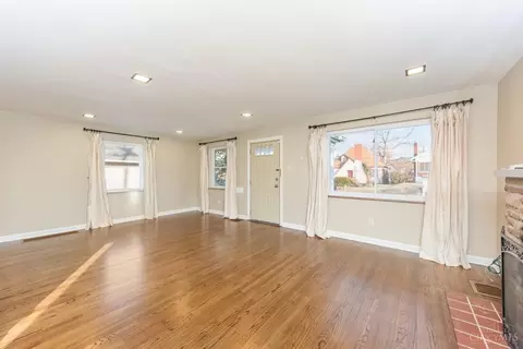 Living - 6431 Bramble Ave, Cincinnati, OH 45227 photo 4 of 4
