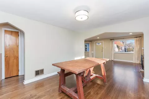 Dining - 6431 Bramble Ave, Cincinnati, OH 45227 photo 2 of 2