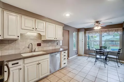 7888 Deerhurst Pl, Maineville, OH 45039 photo 17