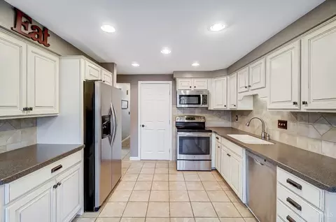 7888 Deerhurst Pl, Maineville, OH 45039 photo 13