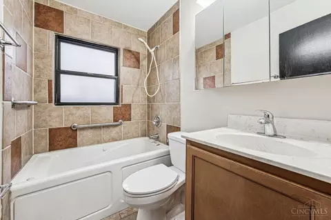 4261 Bantam Ln, Cincinnati, OH 45245 photo 7