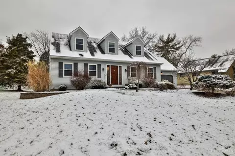 742 Evangeline Rd, Forest Park, OH 45240