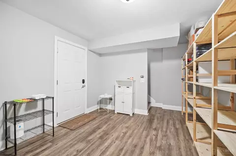 Entry Way - 2528 Hackberry St, Cincinnati, OH 45206 photo 7 of 7