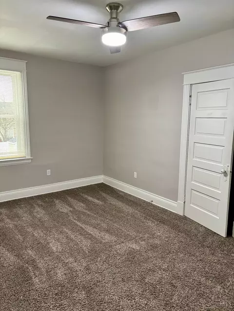 Bedroom - 3337 Graydon Ave, Cincinnati, OH 45207 photo 6 of 8