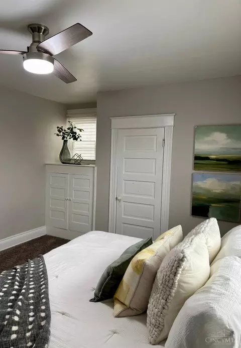 Bedroom - 3337 Graydon Ave, Cincinnati, OH 45207 photo 4 of 8