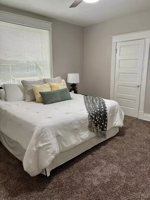 Bedroom - 3337 Graydon Ave, Cincinnati, OH 45207 photo 3 of 8