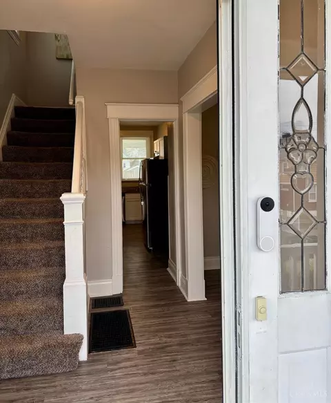 Entry Way - 3337 Graydon Ave, Cincinnati, OH 45207 photo 1 of 7
