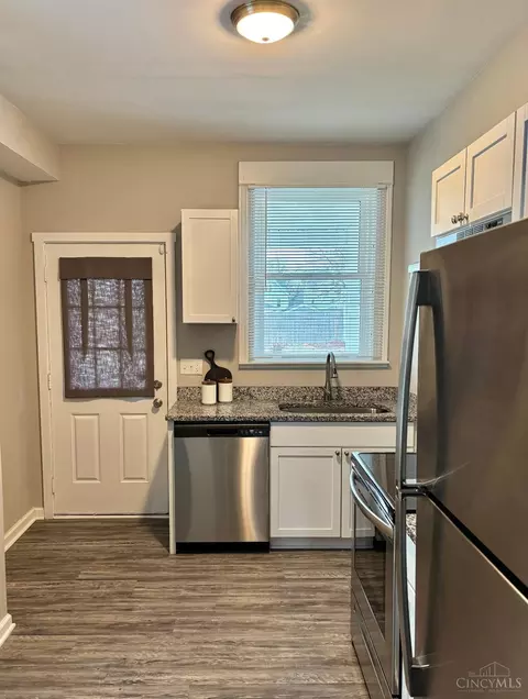 Kitchen - 3337 Graydon Ave, Cincinnati, OH 45207 photo 1 of 4