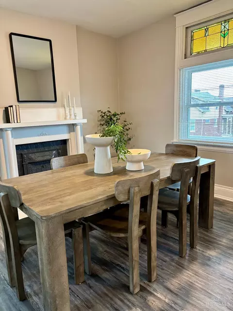 Dining - 3337 Graydon Ave, Cincinnati, OH 45207 photo 2 of 5
