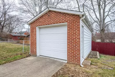 Exterior - 9172 Neil Dr, Cincinnati, OH 45231 photo 8 of 8