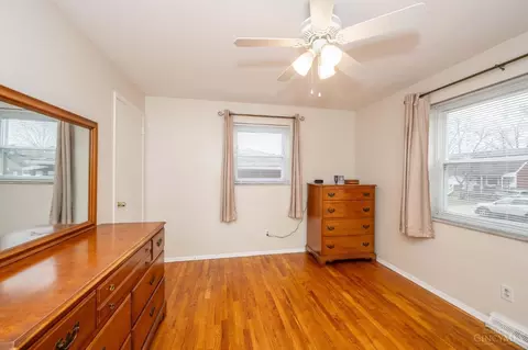 Bedroom - 9172 Neil Dr, Cincinnati, OH 45231 photo 1 of 9