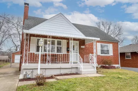 9172 Neil Dr, Cincinnati, OH 45231