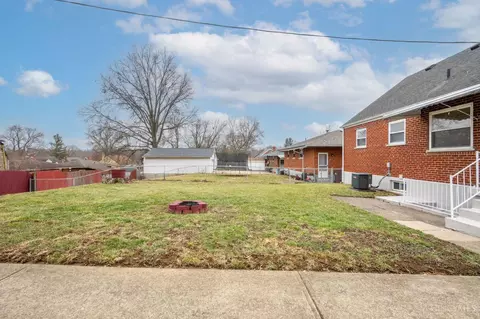 Exterior - 9172 Neil Dr, Cincinnati, OH 45231 photo 7 of 8