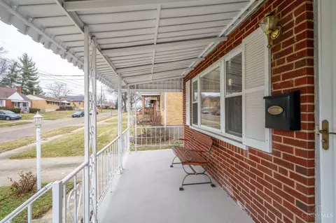 Exterior - 9172 Neil Dr, Cincinnati, OH 45231 photo 3 of 8