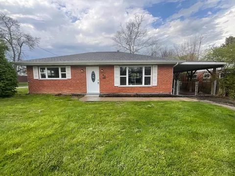 212 Riddle Rd, Woodlawn, OH 45215