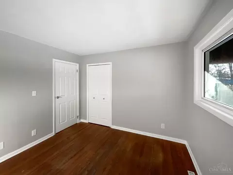 Bedroom - 9771 Wildbrook Ln, Cincinnati, OH 45231 photo 2 of 6