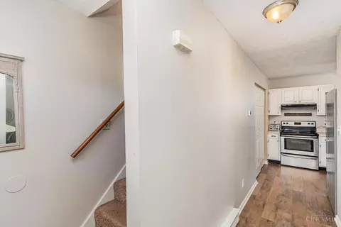 Entry Way - 2825 Haig Ave, Kettering, OH 45419 photo 2 of 2