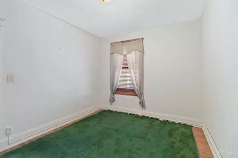 Bedroom - 1141 Overlook Ave, Cincinnati, OH 45238 photo 5 of 15