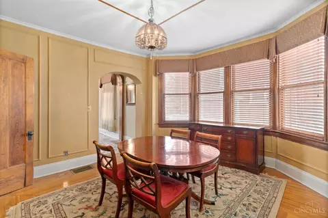 Dining - 1141 Overlook Ave, Cincinnati, OH 45238 photo 3 of 3