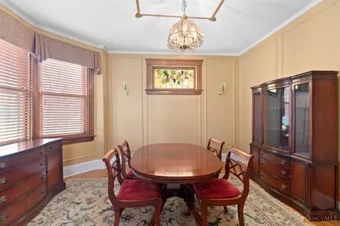 Dining - 1141 Overlook Ave, Cincinnati, OH 45238 photo 2 of 3