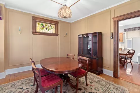 Dining - 1141 Overlook Ave, Cincinnati, OH 45238 photo 1 of 3