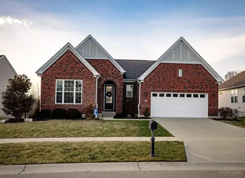1806 Oak Grove Ln, Hamilton Township, OH 45039
