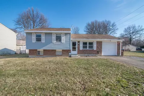 1114 Glendale Dr, Batavia, OH 45103