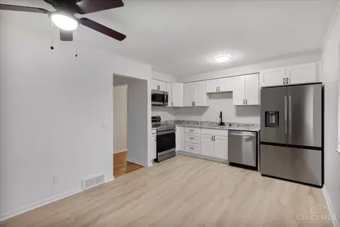 291 Lux Ave, Cincinnati, OH 45216 photo 6