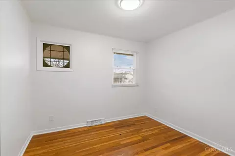 291 Lux Ave, Cincinnati, OH 45216 photo 9