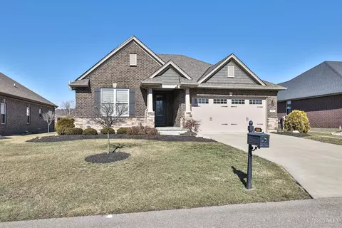 2066 Demoret Ln, Ross Twp, OH 45013