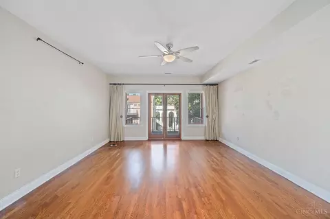 1121 Wareham Dr, Cincinnati, OH 45202 photo 19