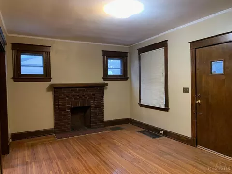 Living - 2536 Cleinview Ave, Cincinnati, OH 45206 photo 1 of 6