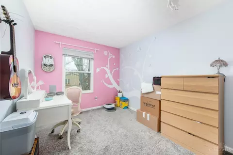 Bedroom - 4776 Timberknoll Rd, Cincinnati, OH 45244 photo 1 of 3