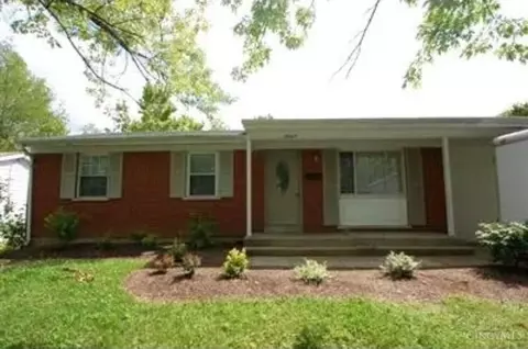 2065 Sevenhills Dr, Cincinnati, OH 45240