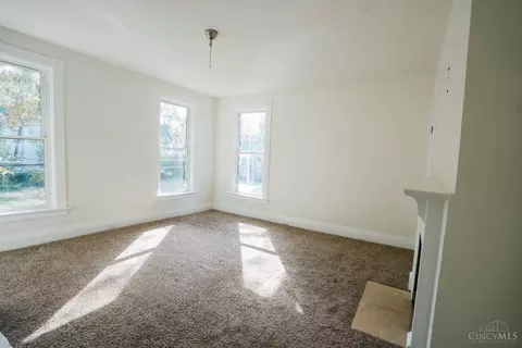 Living - 1708 Fairfax Ave, Cincinnati, OH 45207 photo 4 of 4
